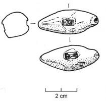 BAL-3037 - Balle de fronde : L•XII  / foudreplombBalle de fronde avec estampilles en relief dans deux cartouches opposés : L[egio] . XIII, et foudre.