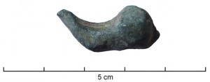 BAS-4009 - BassinbronzeTPQ : 1 - TAQ : 100Proche du type Tassinari M.1210, ce type de bassin n'est connu à ce jour que par ses supports, en forme de corps de dauphin.