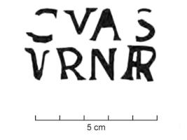 COV-4300 - Tuile estampillée C.VAS / VRNARterre cuiteTuile estampillée C.VAS / VRNAR, en creux, sans cartouche.