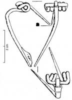 FIB-4706 - Fibule à arc tendubronzeFibule à arc tendu, filiforme; ressort bilatéral à 6 ou 8 spires (rarement 4), et corde externe retenue par une griffe.
